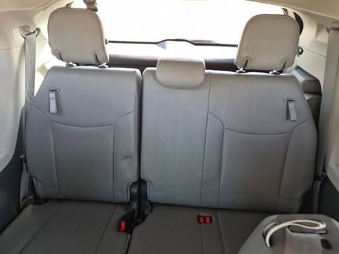 Used 2023 Toyota Sienna XLE image 31