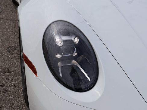 Used 2024 Porsche 911 Carrera T image 14