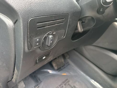 Used 2023 Mercedes-Benz Metris image 12