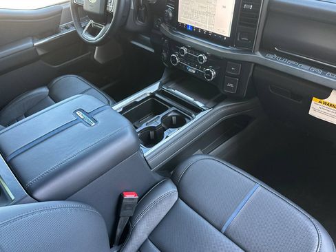 New 2026 Ford F250 Platinum AWD/4WD image 15