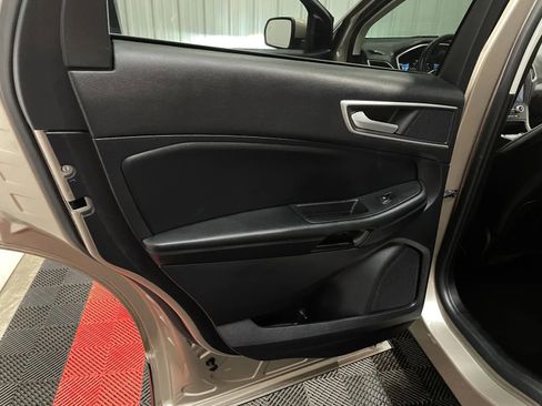 Used 2021 Ford Edge SEL w/ Cargo Accessory Package AWD/4WD image 38