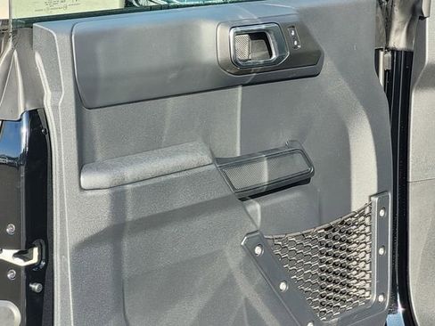 New 2025 Ford Bronco 4-Door image 8
