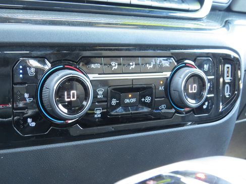 Certified 2024 Chevrolet Silverado 1500 ZR2 w/ ZR2 Bison Edition image 32