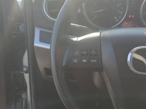 Used 2011 MAZDA MAZDA3 i Touring image 12