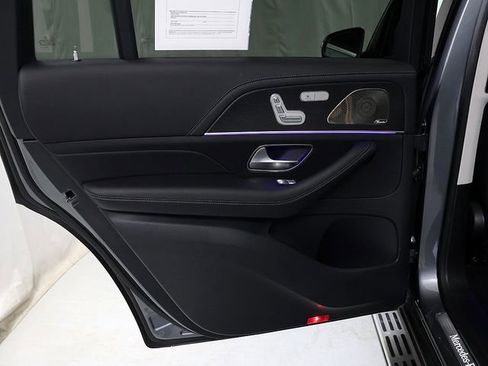 Certified 2026 Mercedes-Benz GLS 450 4MATIC image 31