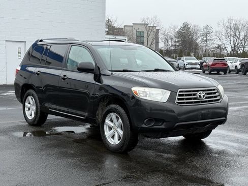 Used 2010 Toyota Highlander 2WD image 1