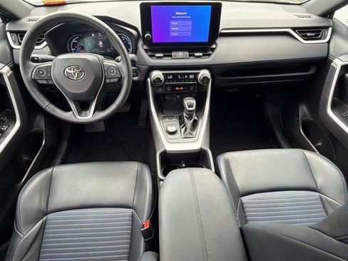 Used 2023 Toyota RAV4 XSE AWD/4WD image 16