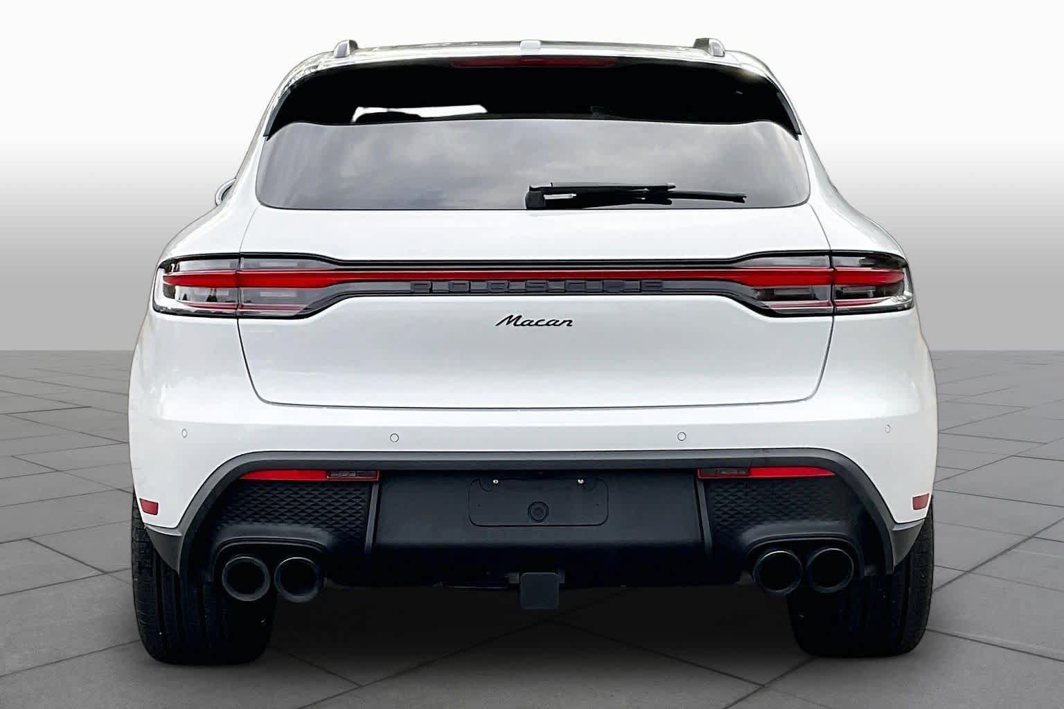 Used 2024 Porsche Macan AWD/4WD image 4