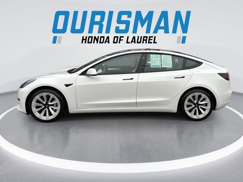 Used 2021 Tesla Model 3 Standard Range Plus image 5