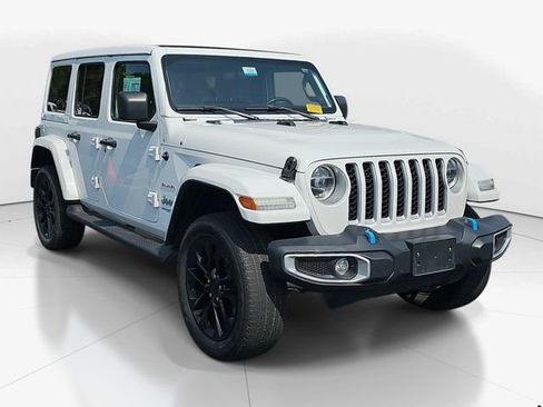 Used 2022 Jeep Wrangler Unlimited Sahara w/ Cold Weather Group AWD/4WD image 1