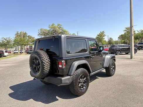 Used 2020 Jeep Wrangler Sport image 3