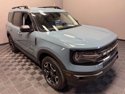 Used 2023 Ford Bronco Sport Outer Banks image 2