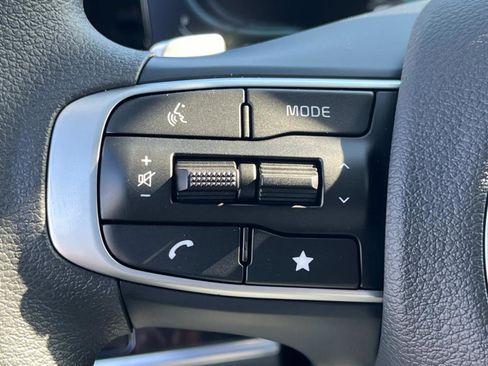 New 2025 Kia Sportage LX FWD image 25