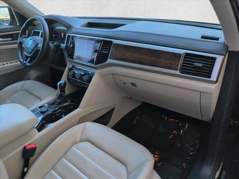 Used 2018 Volkswagen Atlas SEL Premium AWD/4WD image 25