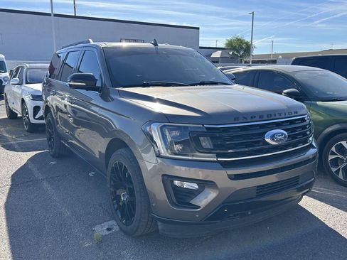 Used 2019 Ford Expedition Limited w/ Equipment Group 303A image 4