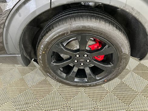 Used 2022 Ford Explorer ST w/ Equipment Group 401A image 9