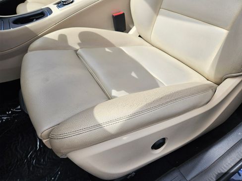 Used 2018 Mercedes-Benz GLA 250 4MATIC image 8