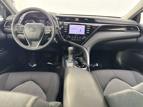 Used 2020 Toyota Camry LE FWD image 21