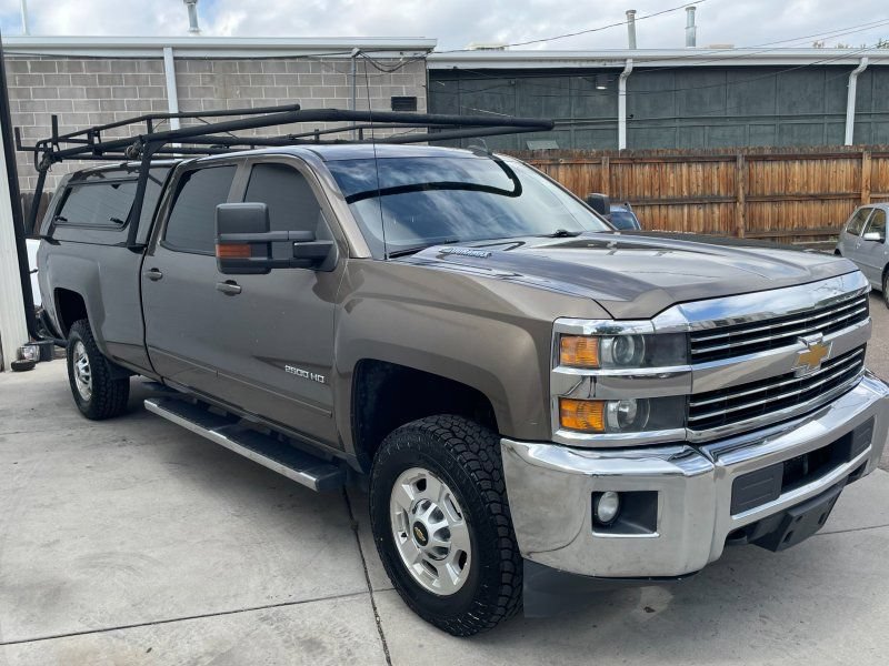 Used 2015 Chevrolet Silverado 2500 LT w/ LT Convenience Package AWD/4WD image 2
