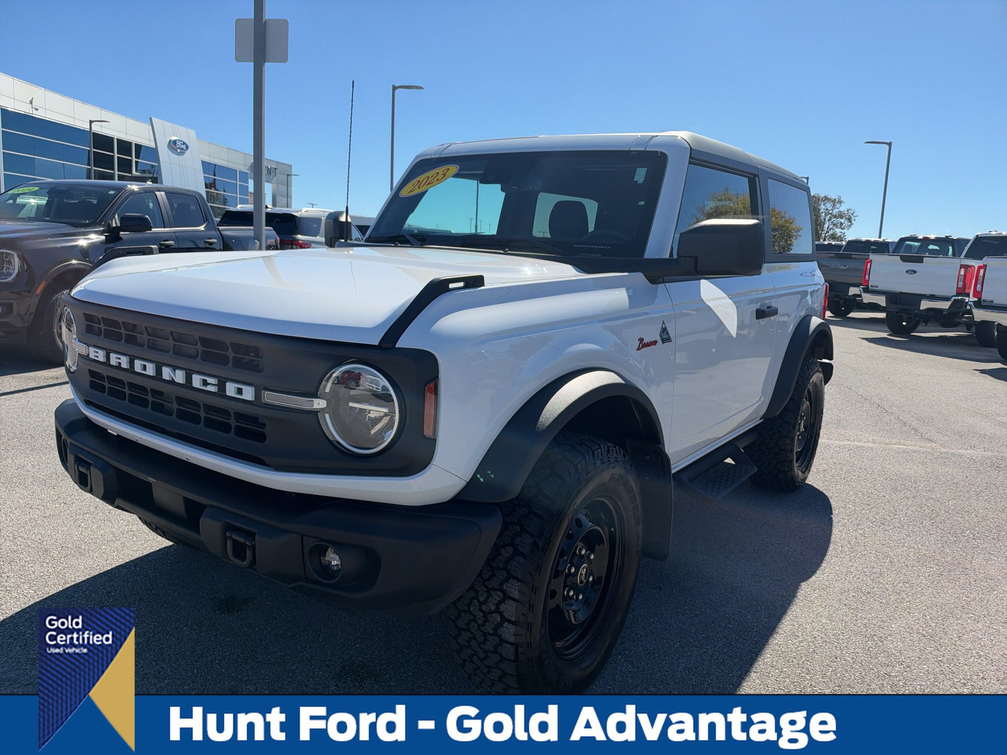 Certified 2023 Ford Bronco Black Diamond AWD/4WD image 1
