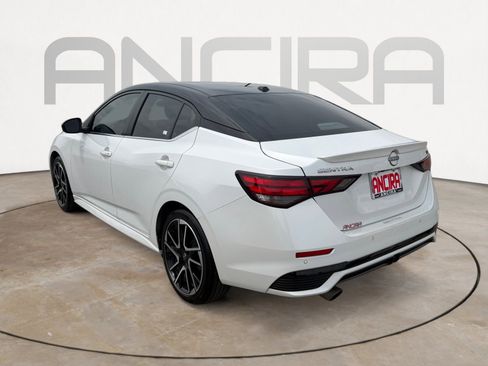 Used 2025 Nissan Sentra SR FWD image 8
