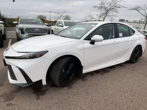 New 2026 Toyota Camry SE FWD image 6