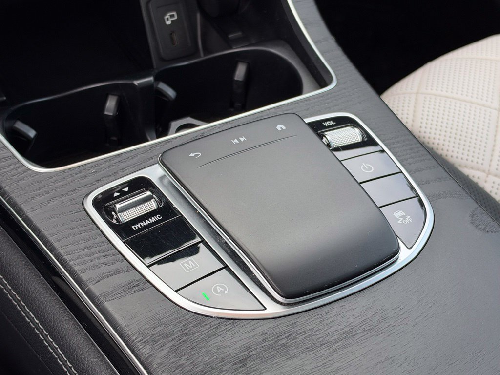 Used 2020 Mercedes-Benz GLC 300 4MATIC image 15