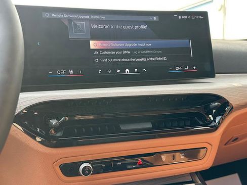 Certified 2025 BMW 330i xDrive 330i xDrive Sedan image 29