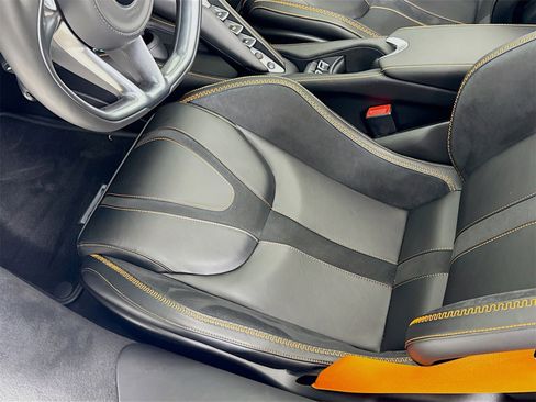 New 2026 McLaren 750S Spider image 18