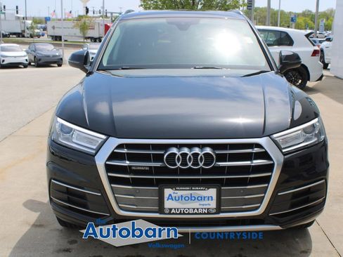 Used 2020 Audi Q5 2.0T Premium w/ Convenience Package AWD/4WD image 2