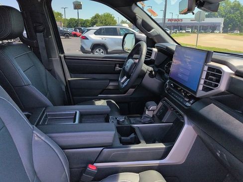 Used 2026 Toyota Tundra SR5 w/ SR5 Premium Package AWD/4WD image 11