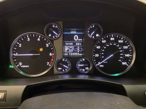 Used 2014 Lexus LX 570 4WD image 30