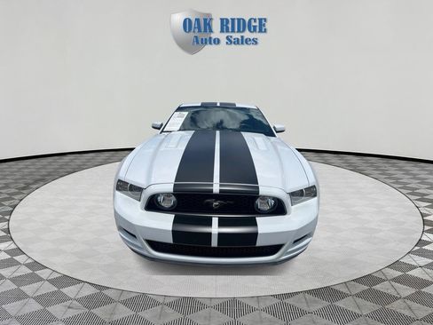 Used 2014 Ford Mustang GT RWD image 2