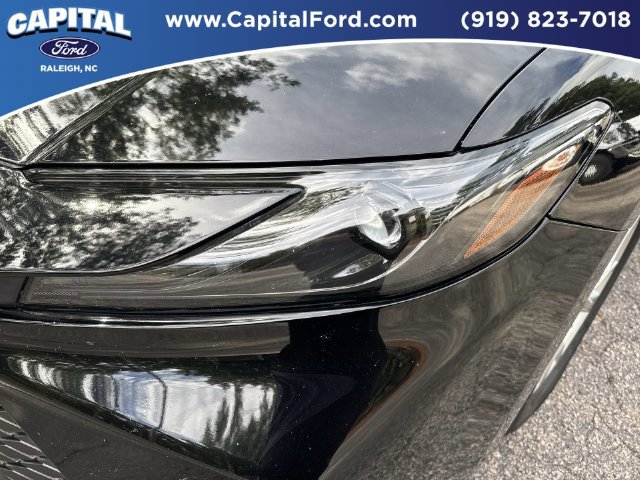 Used 2025 Toyota Camry LE FWD image 11