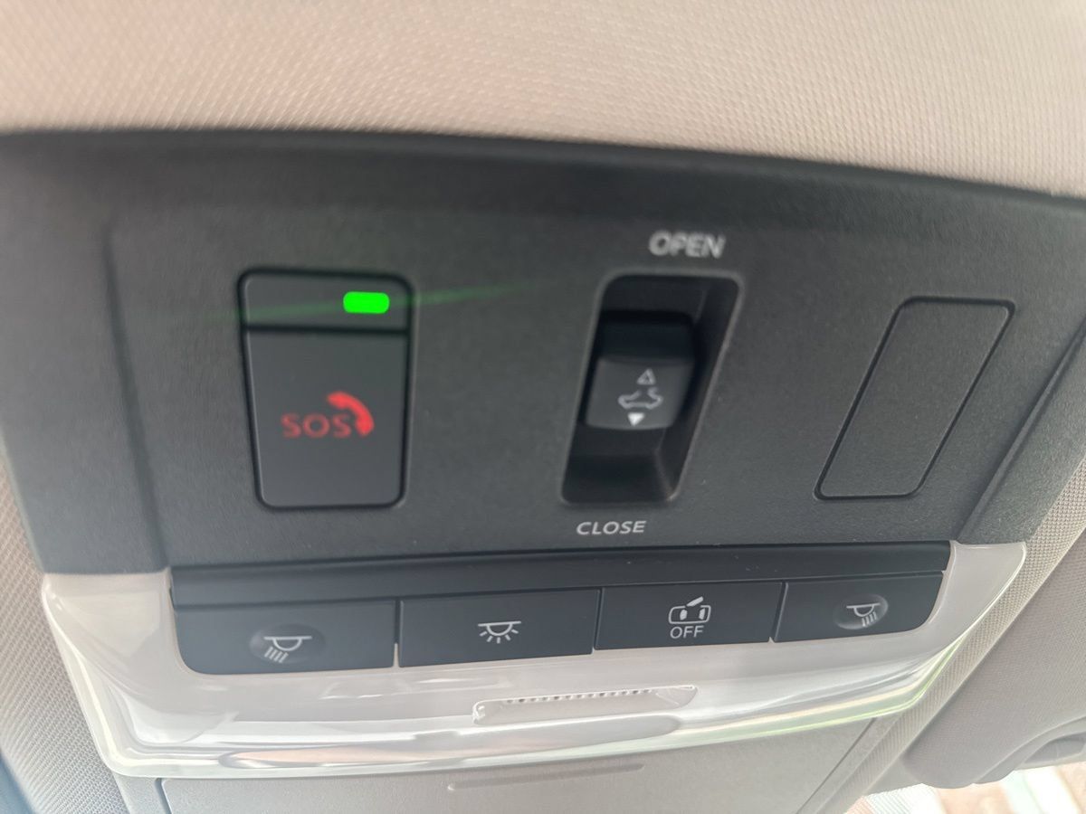 Used 2023 Nissan Altima 2.5 SR w/ SR Premium Package FWD image 31