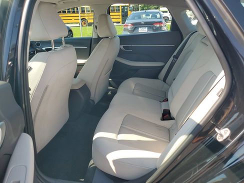 Used 2025 Hyundai Sonata SEL FWD image 21