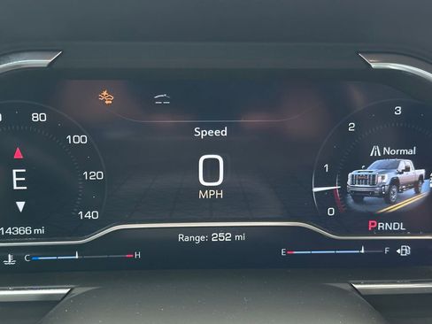 Used 2025 GMC Sierra 2500 Denali w/ Denali Reserve Package image 24