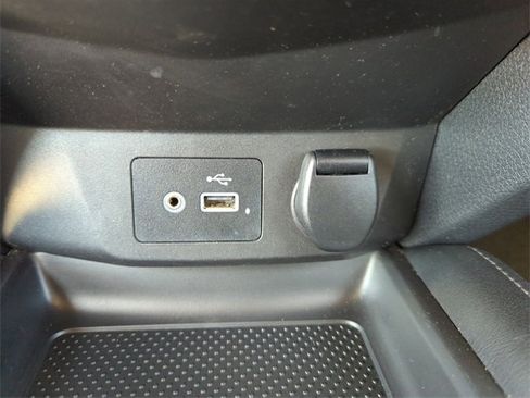 Certified 2018 Nissan Rogue SL w/ Premium Package image 34