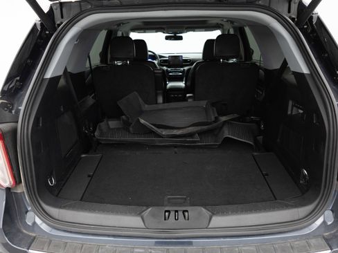 Used 2023 Ford Explorer Limited w/ Equipment Group 301A image 12
