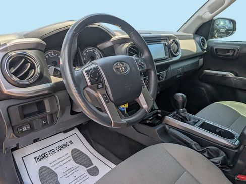 Used 2019 Toyota Tacoma SR5 AWD/4WD image 41
