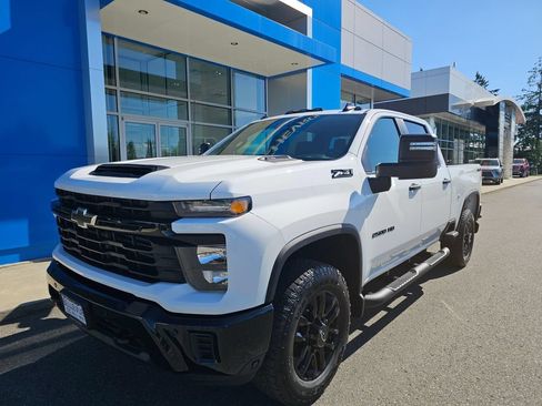 New 2026 Chevrolet Silverado 2500 Custom w/ Custom Value Package AWD/4WD image 3