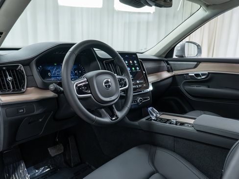 New 2026 Volvo XC90 B6 Plus w/ Protection Package Premier image 12