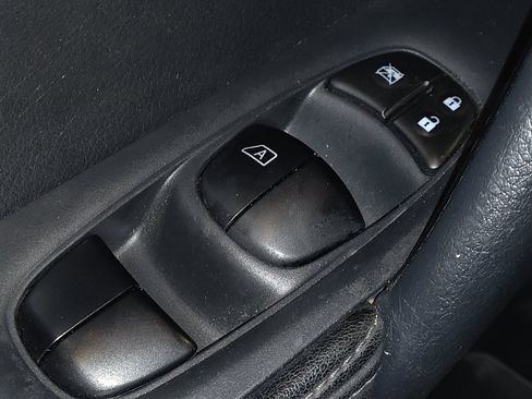Used 2020 Nissan Rogue SL AWD/4WD image 27