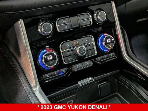 Used 2023 GMC Yukon Denali w/ Advanced Technology Package AWD/4WD image 22