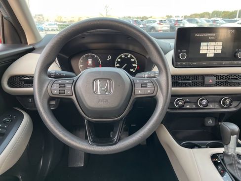 Certified 2025 Honda HR-V LX image 17