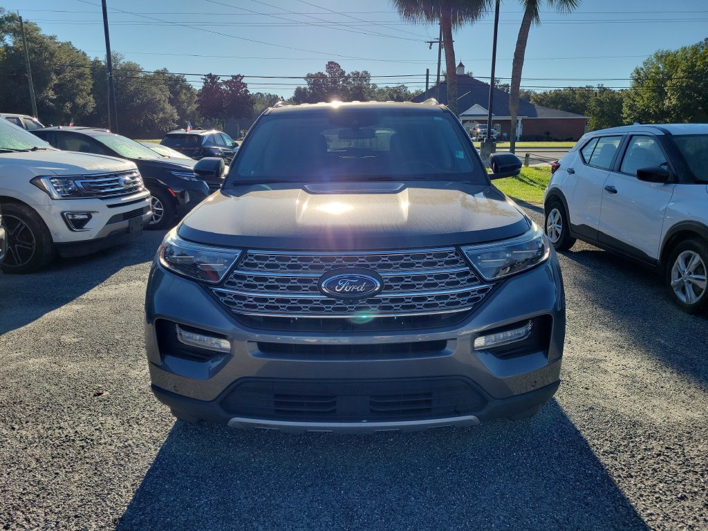 Used 2021 Ford Explorer Limited w/ Equipment Group 301A AWD/4WD image 6