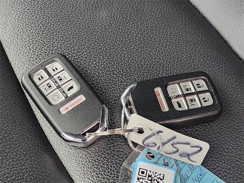 Certified 2023 Honda Odyssey Touring image 22