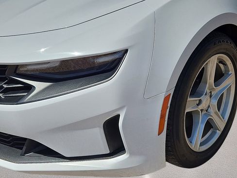 Used 2023 Chevrolet Camaro LT RWD image 10
