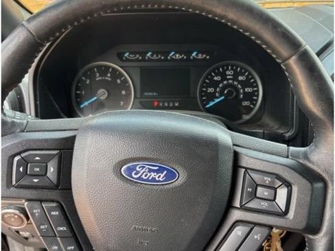 Used 2019 Ford F150 XLT w/ Equipment Group 302A Luxury AWD/4WD image 7