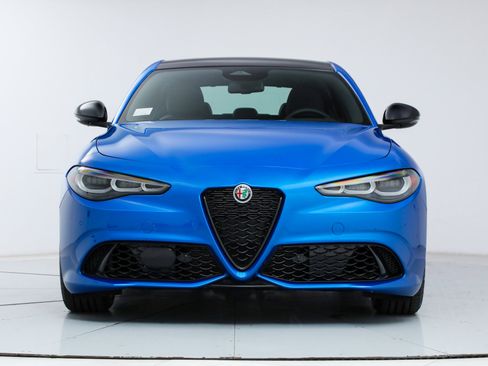New 2026 Alfa Romeo Giulia w/ Driving Assist Package RWD image 8